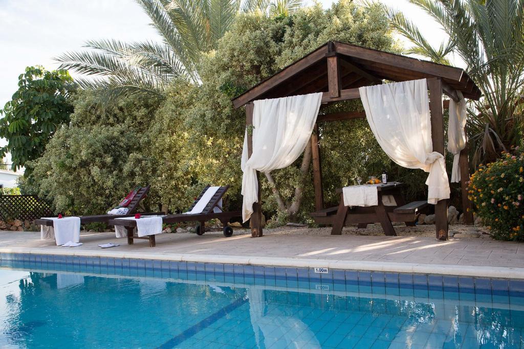 Coral Bay Sunkiss Villa Exteriör bild